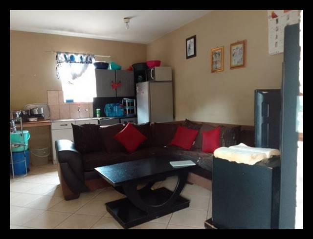 3 BEDROOM HOUSE FOR SALE IN OOS EINDE